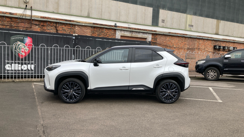 Toyota Yaris Cross 1.5 Hybrid Dynamic AWD 5dr CVT Hybrid Estate